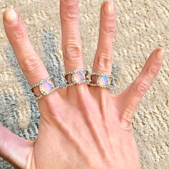 NWT Silver Moonstone style iridescent rings - Picture 2 of 4